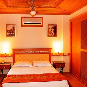 Superior Zimmer mit Kingsize-Bett